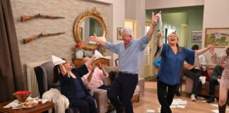 Τριαντάφυλλοι και Χαμπέοι γλεντάνε μαζί… στους ήχους των Τεκετζήδων