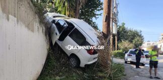 Χανιά: Αυτοκίνητο… σκαρφάλωσε κάθετα σε τοίχο