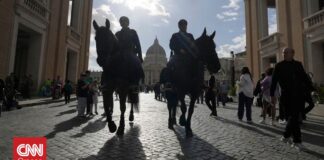 Αφηνιασμένα άλογα του στρατού εκτός ελέγχου σε λεωφόρο της Ρώμης – Πέντε τραυματίες