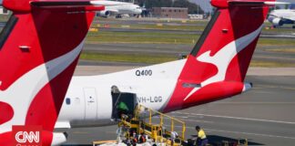Αναγκαστική προσγείωση πτήσης της Qantas επειδή επιβάτης… δάγκωσε μέλος του πληρώματος
