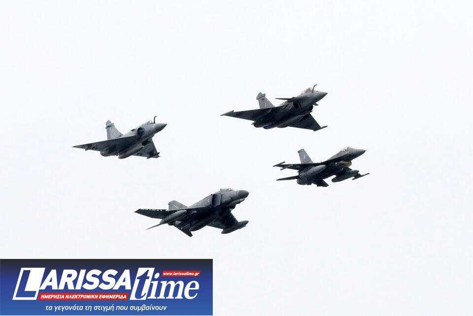 Φλοίσβος: Εντυπωσιακό airshow για τα 95 χρόνια της Πολεμικής Αεροπορίας-4