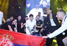 ΑΕΚ: Η «Ένωση» γιόρτασε το πρωτάθλημα στον Κωνσταντίνο Αργυρό