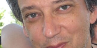 Πέθανε ο γνωστός μουσικός παραγωγός Τάσος Ξενιάδης