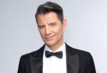 Το Your Face Sounds Familiar σάρωσε την prime time
