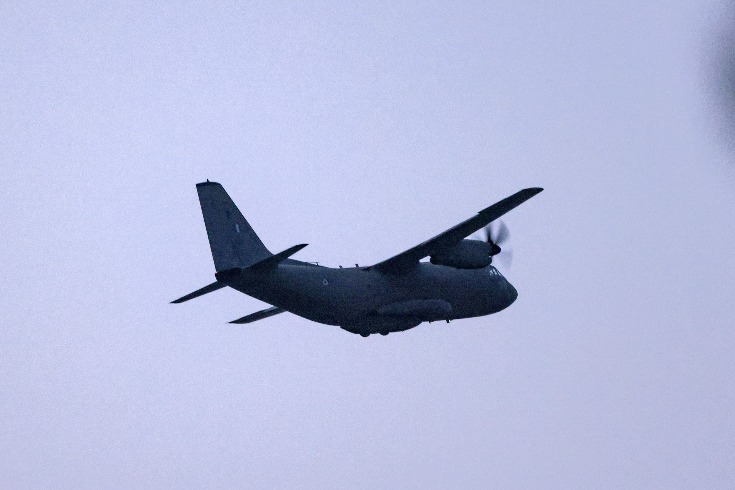 c27