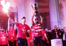 Ολυμπιακός: Η παρακάμερα της φιέστας για την κατάκτηση της Euroleague στον Πειραιά