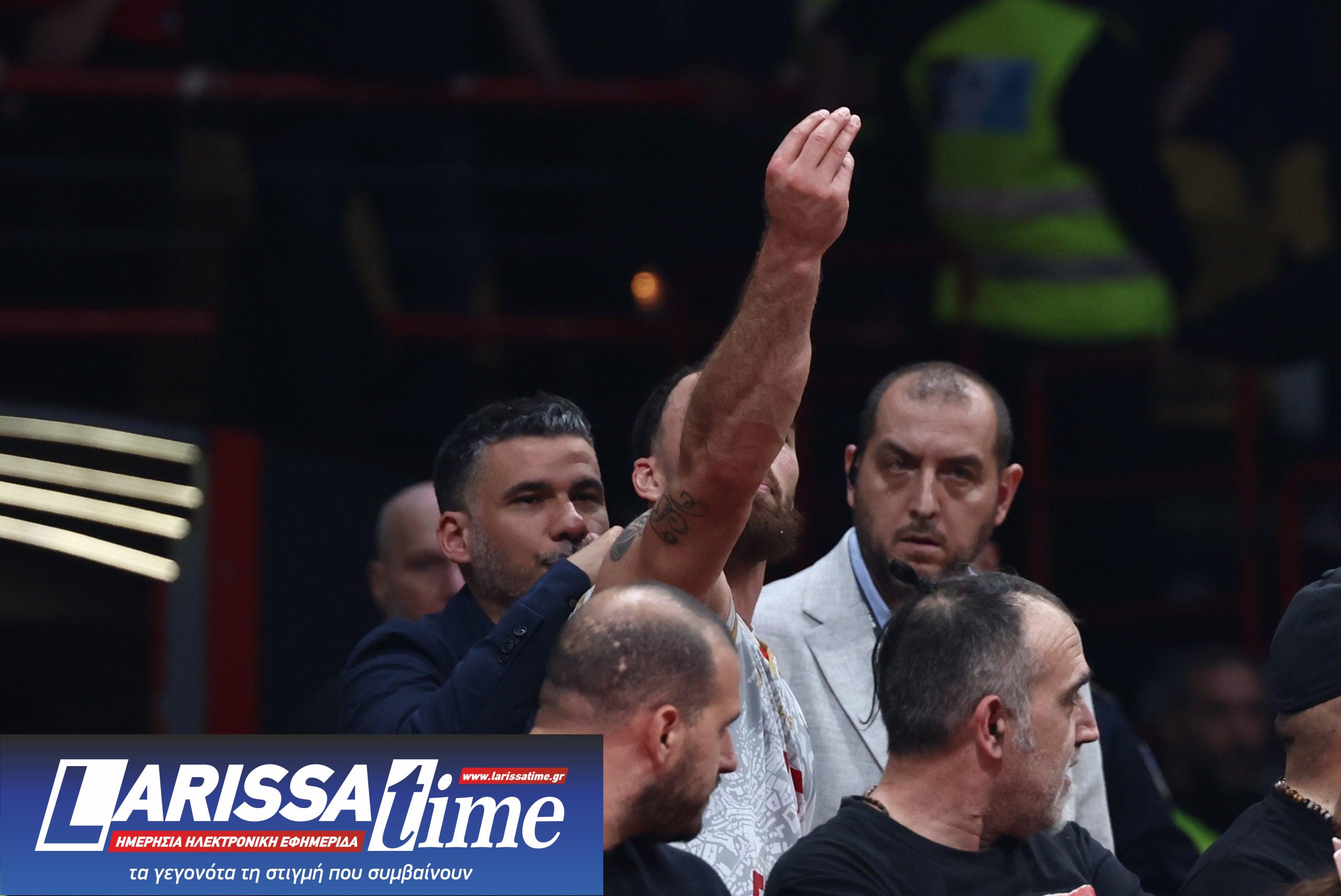 Ολυμπιακός, Μονακό, Μάικ Τζέιμς