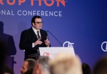 Στόχος για δημόσιο χρέος κάτω από 120% ΑΕΠ ως το 2029 για την Ελλάδα