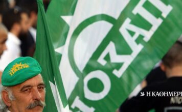 Μάχη μεταξύ τους και με το παρελθόν τους