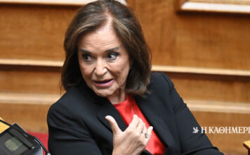 Θεωρείο: Και Ντόρα και Χρυσομάλλης