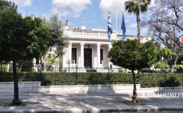 Να κλείσει «μέτωπα» επιδιώκει το Μέγαρο Μαξίμου
