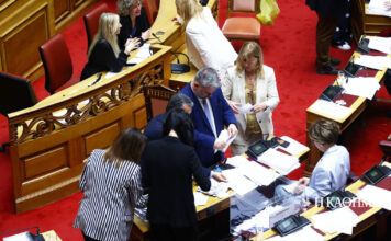 Μετωπική σύγκρουση με φόντο τον ΟΠΕΚΕΠΕ