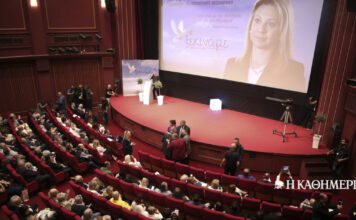 Τηρούν στάση αναμονής για το κόμμα Καρυστιανού