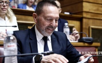 «Ναι» από τη Βουλή σε τρίτη θητεία Στουρνάρα στην ΤτΕ
