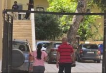 «Έπαιζε έξω με τα αδελφάκια της και χτύπησε» φέρεται να υποστήριξε η 25χρονη μητέρα