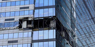Η Ρωσία λέει πως κατέρριψε 28 drones της Ουκρανίας που κατευθύνονταν στη Μόσχα