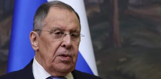 Λαβρόφ: Η Ρωσία παραμένει δεσμευμένη στα σημεία που συμφωνήθηκαν στην Αλάσκα μεταξύ Τραμπ και Πούτιν