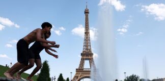 Καύσωνας: 40 άνθρωποι πνίγηκαν στη Γαλλία προσπαθώντας να δροσιστούν – Για 40αρια προετοιμάζεται η Βρετανία