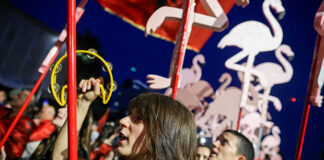 Το κίνημα των «Φλαμίνγκο»: Πώς η Gen Z της Αλβανίας κερδίζει τον Έντι Ράμα στο δικό του παιχνίδι