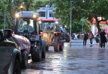 Συλλαλητήριο αγροτών με τρακτέρ στο κέντρο της πόλης