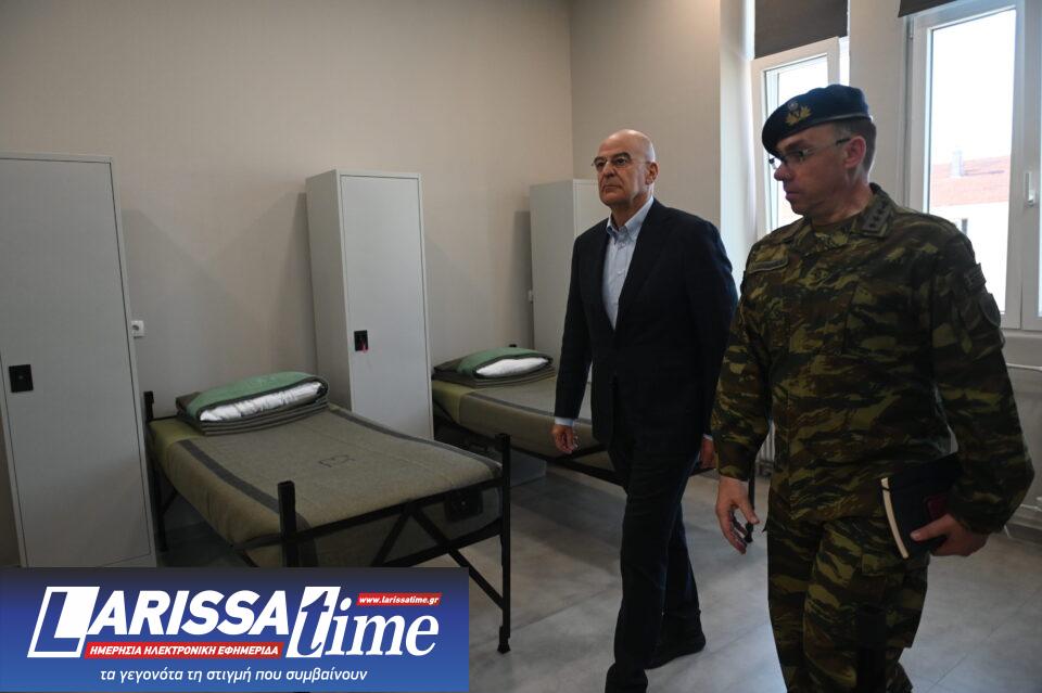 Στη Λαμία ο Δένδιας: Συνάντησε τις γυναίκες εθελόντριες του Ελληνικού Στρατού-1