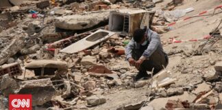 Βενεζουέλα: 10.000 νεκρικούς σάκους παραδίδει ο ΟΗΕ – Άνιση μάχη με το χρόνο για τους επιζώντες