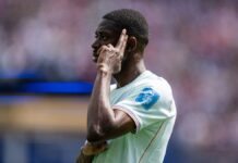 Η Γαλλία νίκησε 4-1 τη Νορβηγία με χατ-τρικ του Ντεμπελέ και πήρε την πρωτιά στον 9ο όμιλο