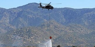 Πτώση πυροσβεστικού ελικοπτέρου στη λίμνη Αώου