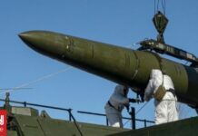 Η Μόσχα «υπενθυμίζει» τις κόκκινες γραμμές της για την χρήση πυρηνικών όπλων