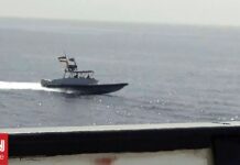 Ιράν: Εκτοξεύσαμε προειδοποιητικούς πυραύλους κατά πολεμικών πλοίων των ΗΠΑ – Διάψευση από CENTCOM