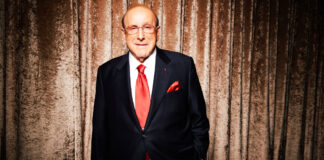 Πέθανε ο θρύλος της μουσικής βιομηχανίας Clive Davis – Ο άνθρωπος πίσω από τις καριέρες αστέρων όπως οι Janis Joplin, Whitney Houston, Carlos Santana