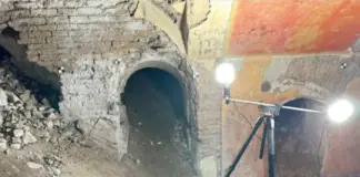 Ιταλοί μαθητές ανακαλύπτουν πολυτελές ρωμαϊκό σπίτι 1.800 ετών κάτω από το γυμναστήριο του λυκείου τους