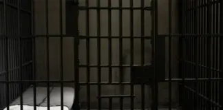 Φωτιά στα κρατητήρια της Αστυνομικής Διεύθυνσης