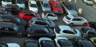 Αττική: Πώς δρούσε το κύκλωμα που έκλεβε, παραποιούσε και μεταπωλούσε οχήματα