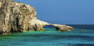 Μάλτα: Κατέρρευσε η διάσημη αψίδα «Ελέφαντες που φιλιούνται» σκοτώνοντας τουρίστα – Τι λένε οι Αρχές