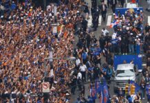 NBA: Ιστορικός θρίαμβος στους δρόμους της Νέας Υόρκης
