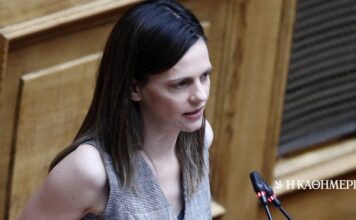 Αχτσιόγλου: Παραμένω ενεργή πολιτικά – Χρειάζεται ισχυρός πόλος απέναντι στη Ν.Δ.