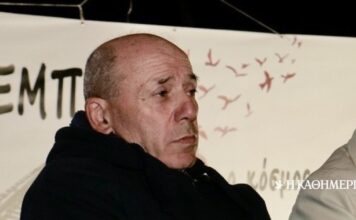Ο Βασίλης Κοκοτσάκης αποχωρεί με αιχμές από το κόμμα Καρυστιανού