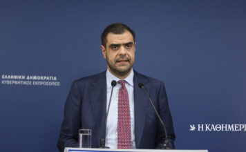 Ανασχηματισμός: Προς παραμονή ο Μαρινάκης στη θέση του εκπροσώπου