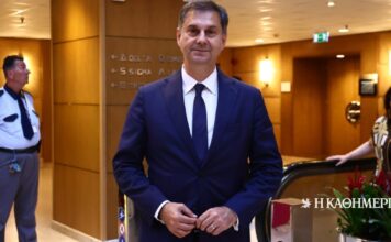 Θεοχάρης: Αν ο Σαμαράς κάνει κόμμα θα είναι μια δεύτερη προδοσία