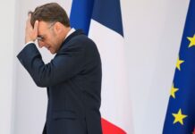 Μακρόν για εμπόλεμες συγκρούσεις: Θα υπερασπιστούμε «την ελευθερία και το δίκαιο, με το αίμα μας αν χρειασθεί»