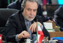 Πυρά Αραγτσί σε Τραμπ: «Εμπρηστικό προηγούμενο» η χρήση ιρανικών κεφαλαίων για αποζημιώσεις πλοίων
