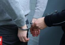 ΗΠΑ: Έφηβος καταδικάστηκε σε ισόβια κάθειρξη για τη δολοφονία τεσσάρων ανθρώπων με τουφέκι