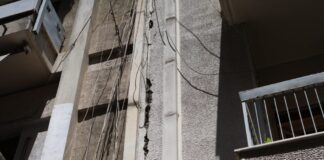 Οι ζημιές στην Κυψέλη από τις εργασίες του μετρό στο επίκεντρο του δημοτικού συμβουλίου της Αθήνας