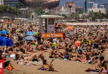Στα 100 εκατ. οι τουρίστες που αναμένονται φέτος στην Ισπανία – Ραγδαία αύξηση στις κρατήσεις