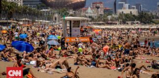 Στα 100 εκατ. οι τουρίστες που αναμένονται φέτος στην Ισπανία – Ραγδαία αύξηση στις κρατήσεις
