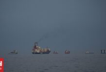 Η Ευρώπη εξετάζει προτάσεις για την επιβολή τελών ναυσιπλοΐας στα Στενά του Ορμούζ