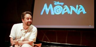 Ο Lin-Manuel Miranda απαντά στις ερωτήσεις του ΕΡΤnews