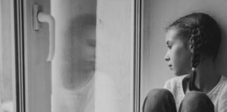 Δεν υπάρχει άνθρωπος χωρίς ιστορία και καμία ιστορία δεν είναι απογυμνωμένη από τις ιστορίες των ανθρώπων που τον αφορούν
