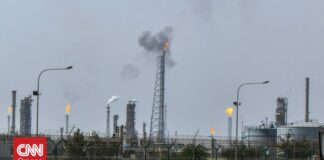 Κουβέιτ: Πυρκαγιά ξέσπασε σε εργοστάσιο αφαλάτωσης έπειτα από ιρανική επίθεση